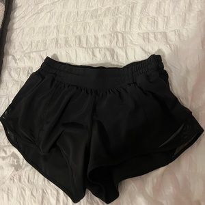 lululemon Hotty Hot Low-Rise 2.5 Lined Shorts